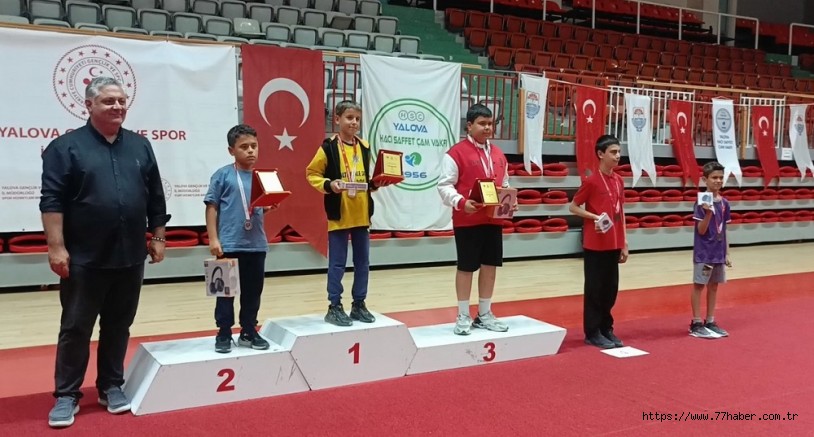Hacı Saffet Çam Satranç Turnuvası Ödül Töreni Büyük İlgi Gördü