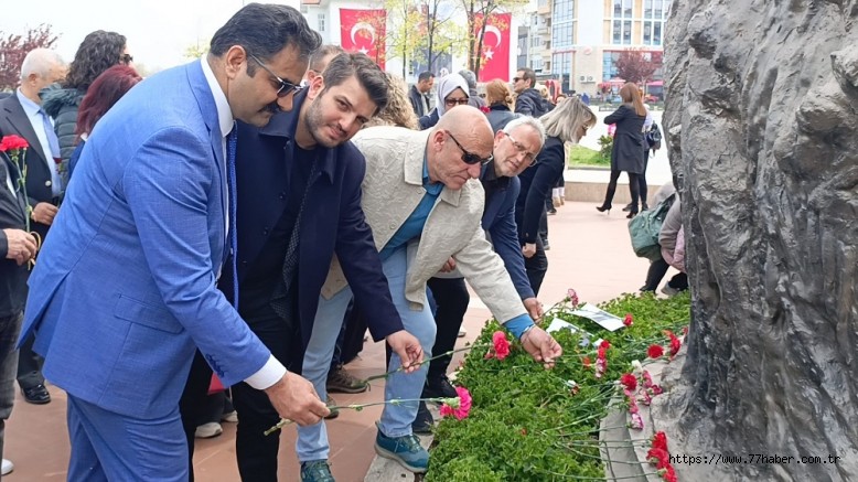 Hayatını Kaybeden Öğretmen ve 8 Öğrenci İçin Yalova'da Gıyabi Cenaze Namazı Kılındı