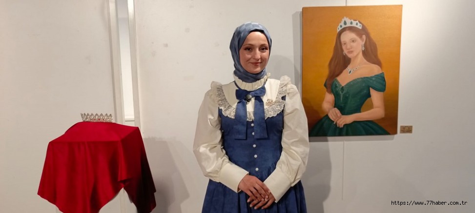 Her Tabloda Bir Kadın, Her Kadında Bir Dünya: Zeynep Rüzgar'dan İlk Sergi