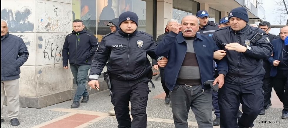 Her Şey Çok Güzel Olacak Diyerek Oyumuzu Aldılar Şimdi Böyle Oldu.