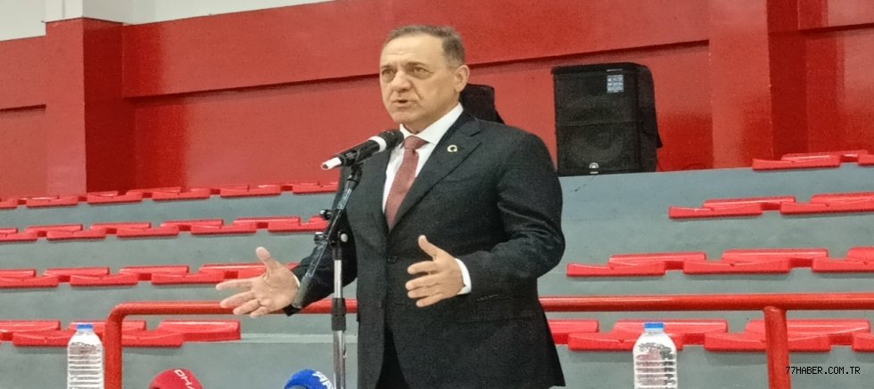 ÖĞRENCİLER BAYRAK SEVGİSİ İLE  EĞİTİM  öĞRETİM DÖNEMİNE BAŞLADILAR