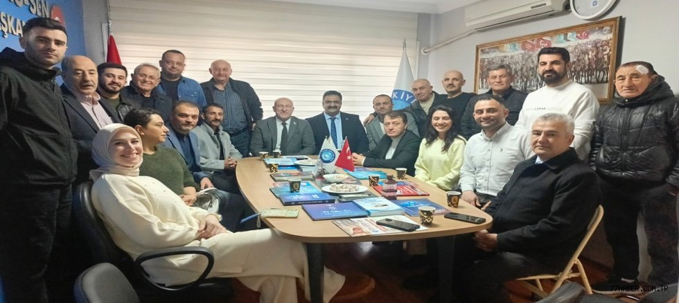 Türk Eğitim-Sen Yalova Şubesinde  Anlamlı Bayramlaşma