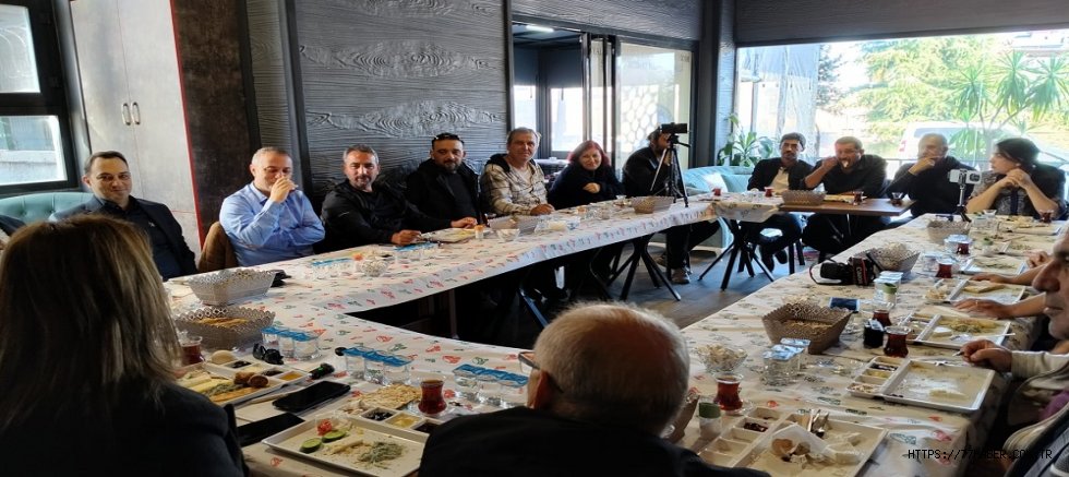 Yalova Kars Ardahan Iğdır Serhat İlleri Derneği basınla buluştu