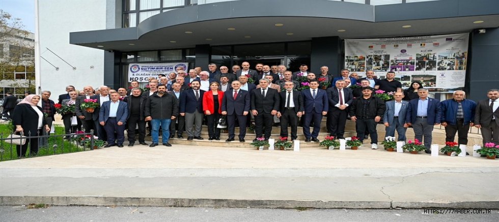 Yalova Valisi Dr. Ahmet Hamdi Usta, 19 Ekim Muhtarlar Günü’nde Muhtarlarla Buluştu