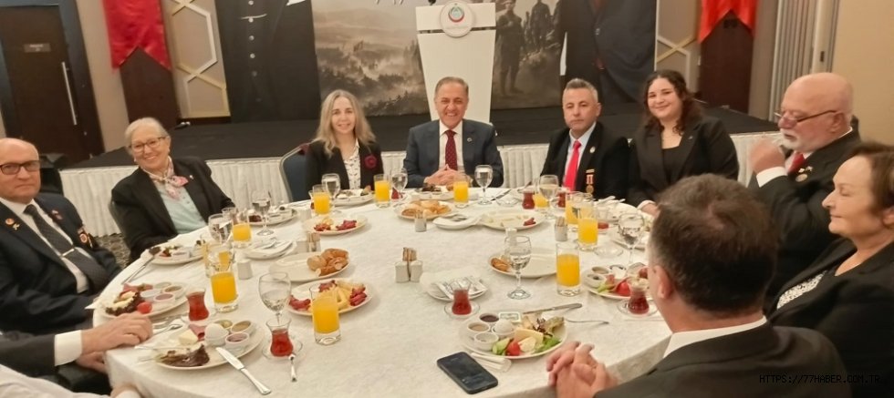 Yalova Valisi Usta, 19 Eylül Gaziler Günü'nde gazilerle kahvaltıda buluştu