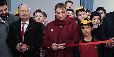 Altınova Kitap Günleri’nde Öğrenci ve Kitapseverlerden Büyük Akın