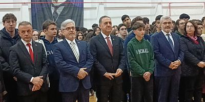 ÖĞRENCİLER BAYRAK SEVGİSİ İLE  EĞİTİM  öĞRETİM DÖNEMİNE BAŞLADILAR