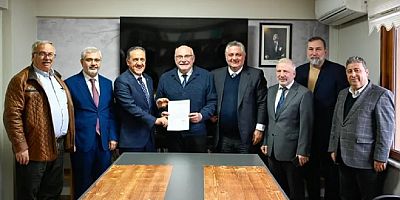 Vali Usta, Saffet Çam Vakfı’nda Yeni Dönem Çalışmalarını Değerlendirdi