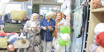 Yalova’da Roza’nın Yün Evi dualar eşliğinde açıldı
