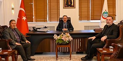 Yalova Hacı Saffet Çam Vakfı’ndan Vali Usta’ya Anlamlı Ziyaret: Okullar Arası Bilgi Yarışması Müjdesi