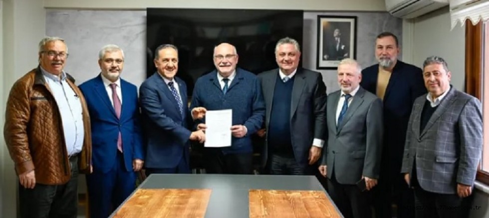 Vali Usta, Saffet Çam Vakfı’nda Yeni Dönem Çalışmalarını Değerlendirdi