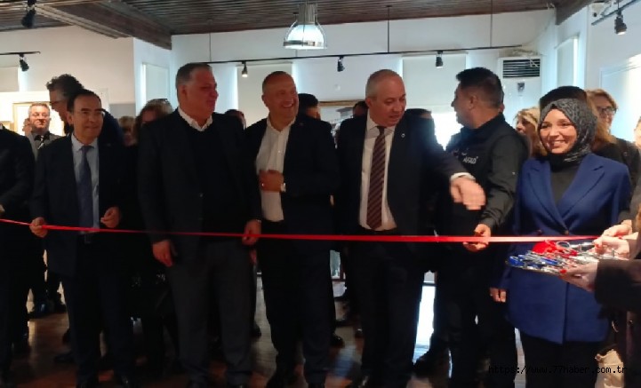 Yalova Kent Müzesi’nde renkli bir açılış: Makas yine kesti, kesmedi ama yine sürprizler vardı!