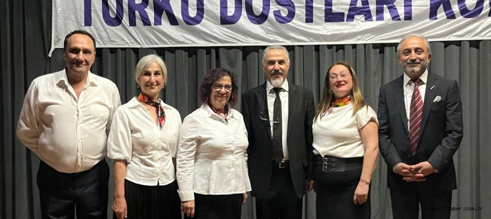 Yalova Türkü Dostları Derneği THM Korosu, Raif Dinçkök Kültür Merkezi’nde sanatseverlerle buluştu